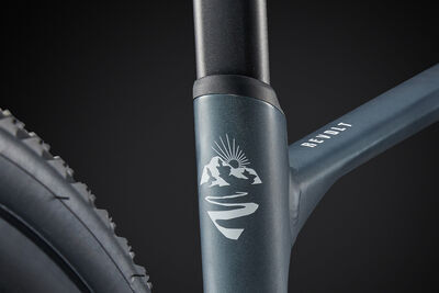 Giant Revolt 2 Asphalt Green click to zoom image